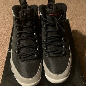 AIR JORDAN 9 RETRO 'PARTICLE GREY'